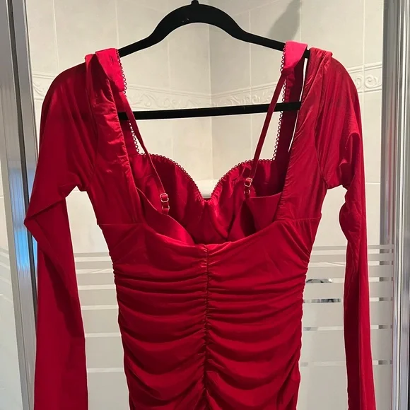 Oh Polly Red Sweetheart Long Sleeve Bodycon Dress - Picture 12 of 12